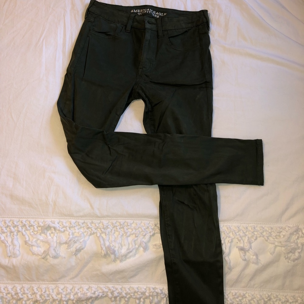 American eagle olive green pants